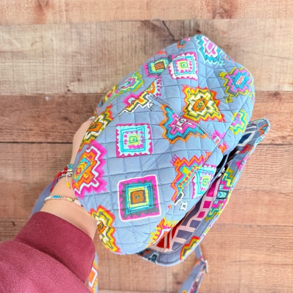 Vera Bradley Signature Print Carson (Retired) Shoulder/Crossbody Bag - Picture 6 of 12